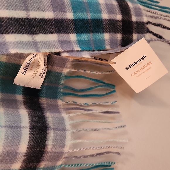 Edinburgh 100% Cashmere Scarf Winter Check - Picture 3 of 3